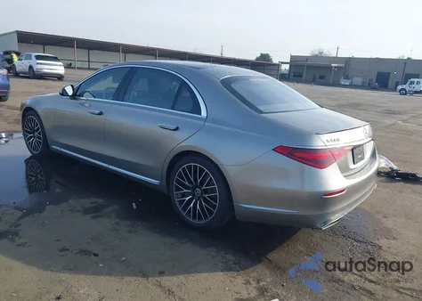 2021 Mercedes-Benz S 580 4Matic z USA, uszkodzony, nr VIN W1K6G7GB8MA045120